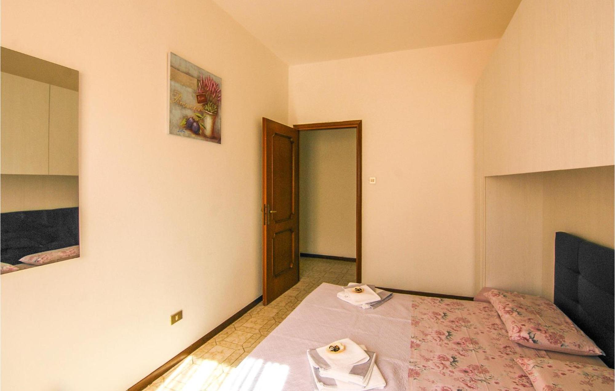 Cozy Apartment In La Spezia With Wifi Екстер'єр фото