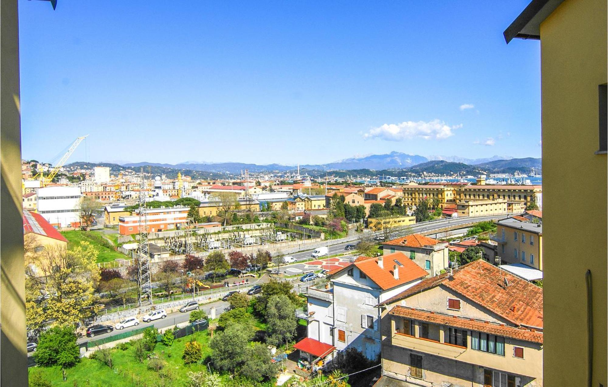 Cozy Apartment In La Spezia With Wifi Екстер'єр фото
